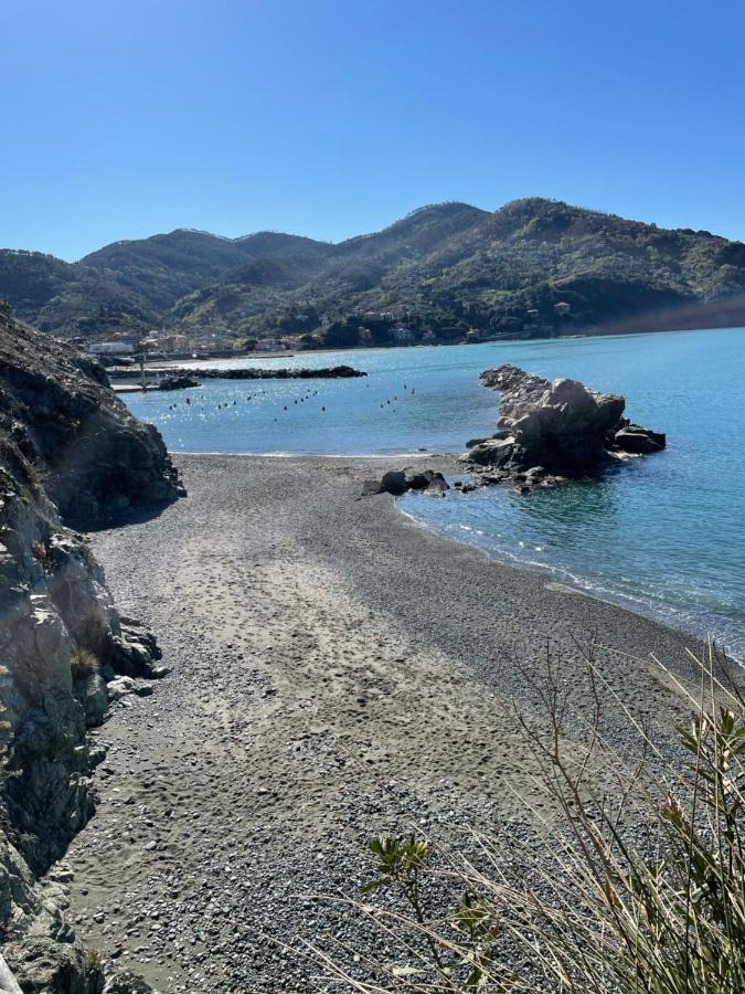 Appartamento Sole&Mare Levanto Luaran gambar