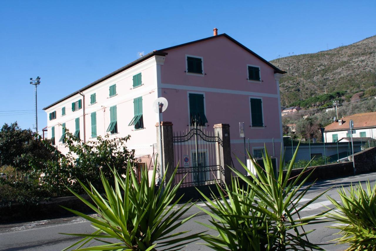 Appartamento Sole&Mare Levanto Luaran gambar